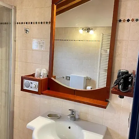 3.0 Boutique Rooms