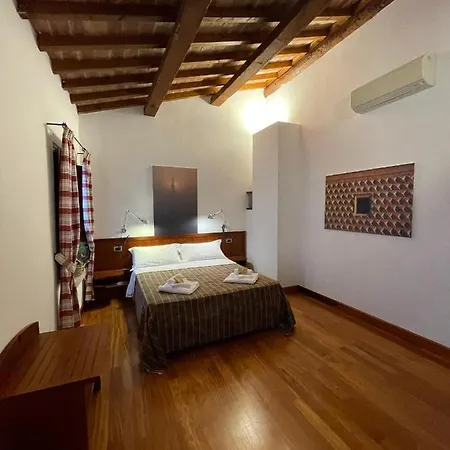 3.0 Boutique Rooms فيرّارا