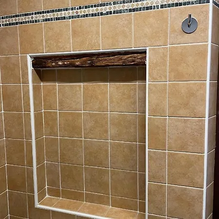 بيت ضيافة 3.0 Boutique Rooms فيرّارا