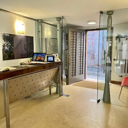 بيت ضيافة 3.0 Boutique Rooms فيرّارا